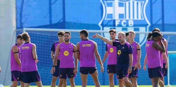 弗里克指责巴萨更衣室自私行为，诺坎普应如何应对