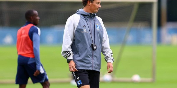 德甲球队汉堡训练备战比赛
        
    德甲球队汉堡训练备战比赛