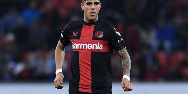 德甲年轻中卫成为英超压哨签约目标？23岁新晋领袖加盟热刺