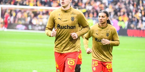 天助巴黎圣日耳曼：2-3，法甲领头羊遭摩纳哥队逆转，4连胜终结