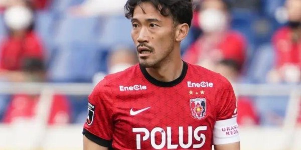 世俱杯决战时刻：国米对阵浦和，激烈碰撞！