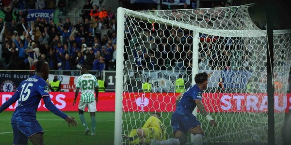 切尔西世俱杯名单惊天变！三新星火线入围，斯特林菲利克斯惨遭“清洗”？