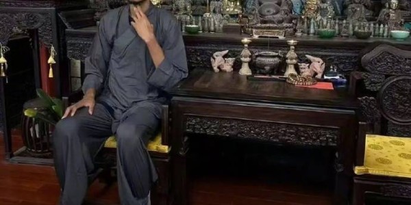 文班亚马“剃度出家” 目前正在少林寺闭关修行