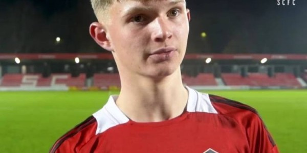 太阳报：阿森纳有望25万镑+高额附加费签索尔福德U18前锋赖特